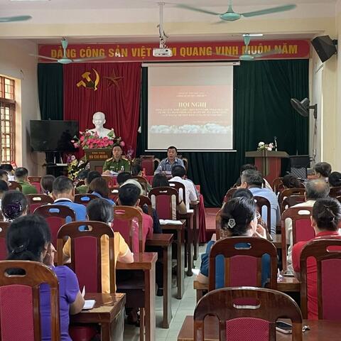 Hội nghị Công an lắng nghe ý kiến nhân dân tại thị trấn Bằng Lũng